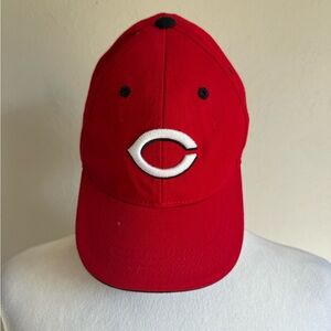 Kids OSFM Red Fan Favorite Cincinnati Reds MLB Sporty Casual Fan Apparel Hat